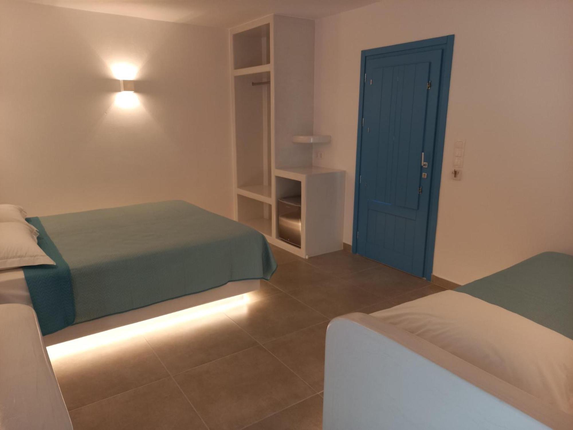 Golden Sun Aparthotel Иос Хора Екстериор снимка