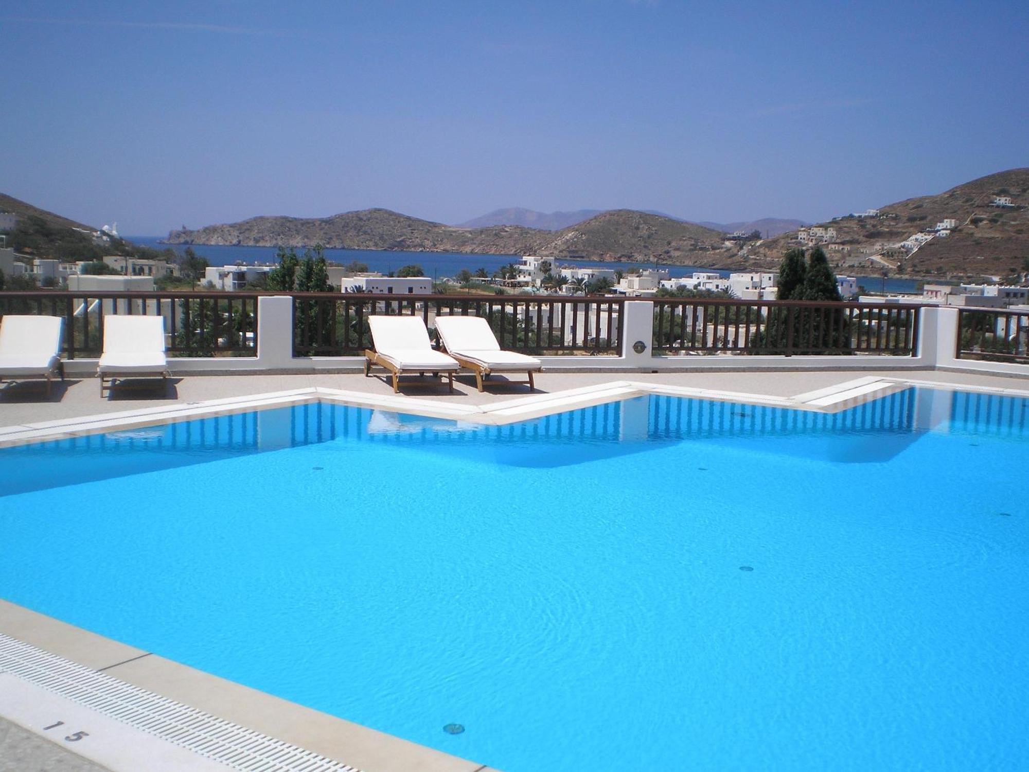 Golden Sun Aparthotel Иос Хора Екстериор снимка