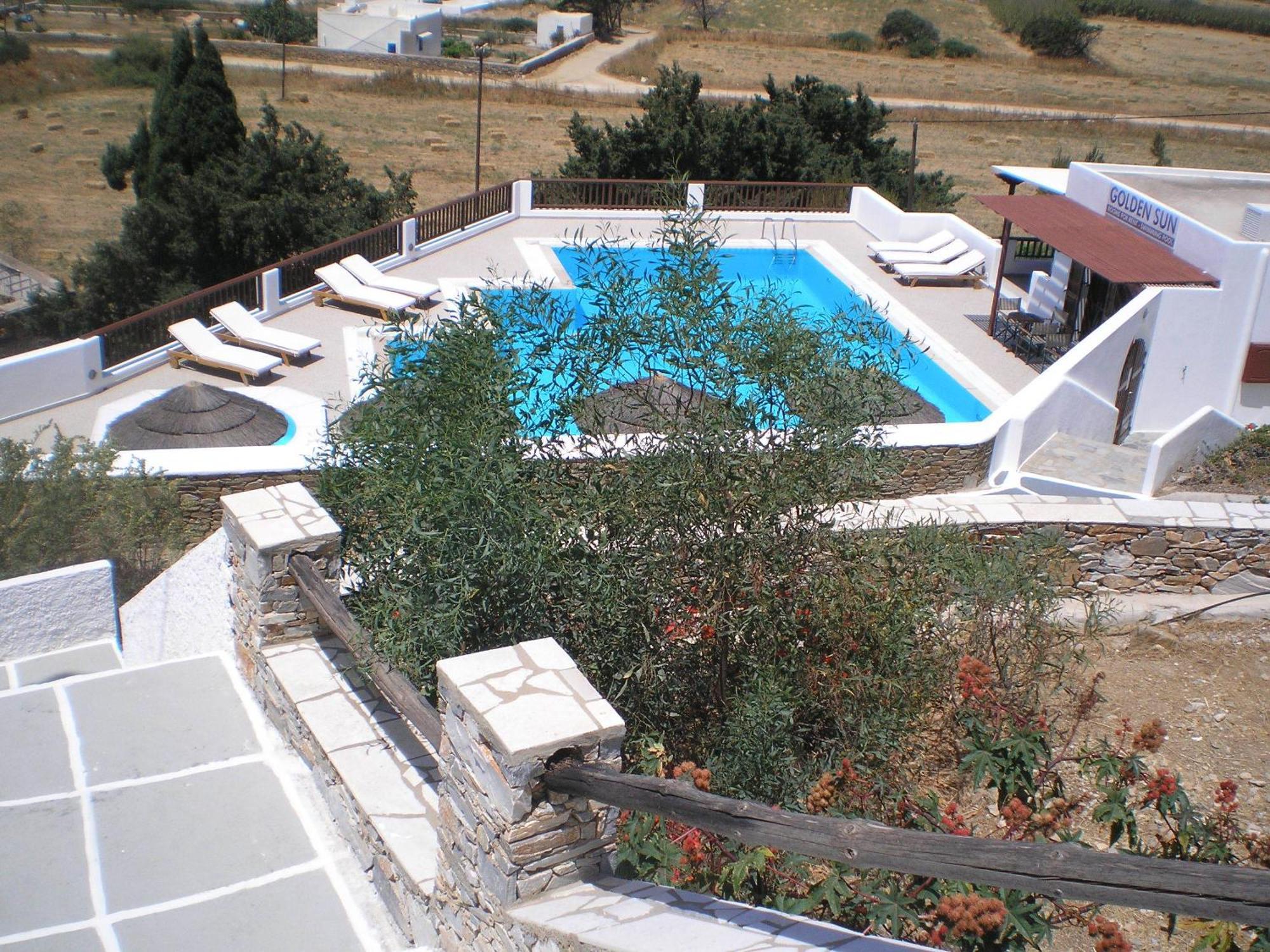 Golden Sun Aparthotel Иос Хора Екстериор снимка