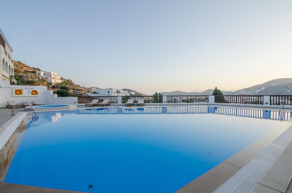 Golden Sun Aparthotel Иос Хора Екстериор снимка