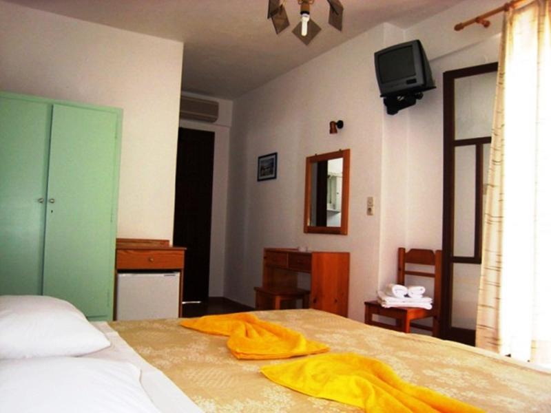 Golden Sun Aparthotel Иос Хора Екстериор снимка